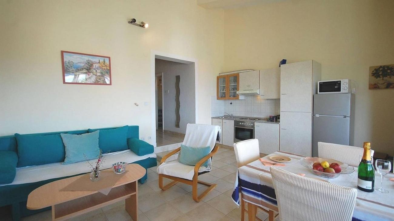 Sveti Vid-Miholjice Apartments With A Parking Space Kremenici, Krk - 21724 מראה חיצוני תמונה