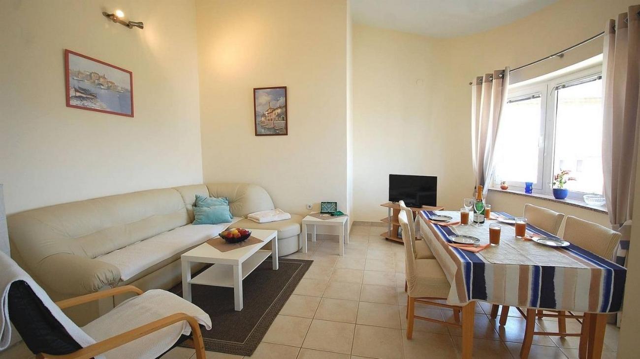 Sveti Vid-Miholjice Apartments With A Parking Space Kremenici, Krk - 21724 מראה חיצוני תמונה