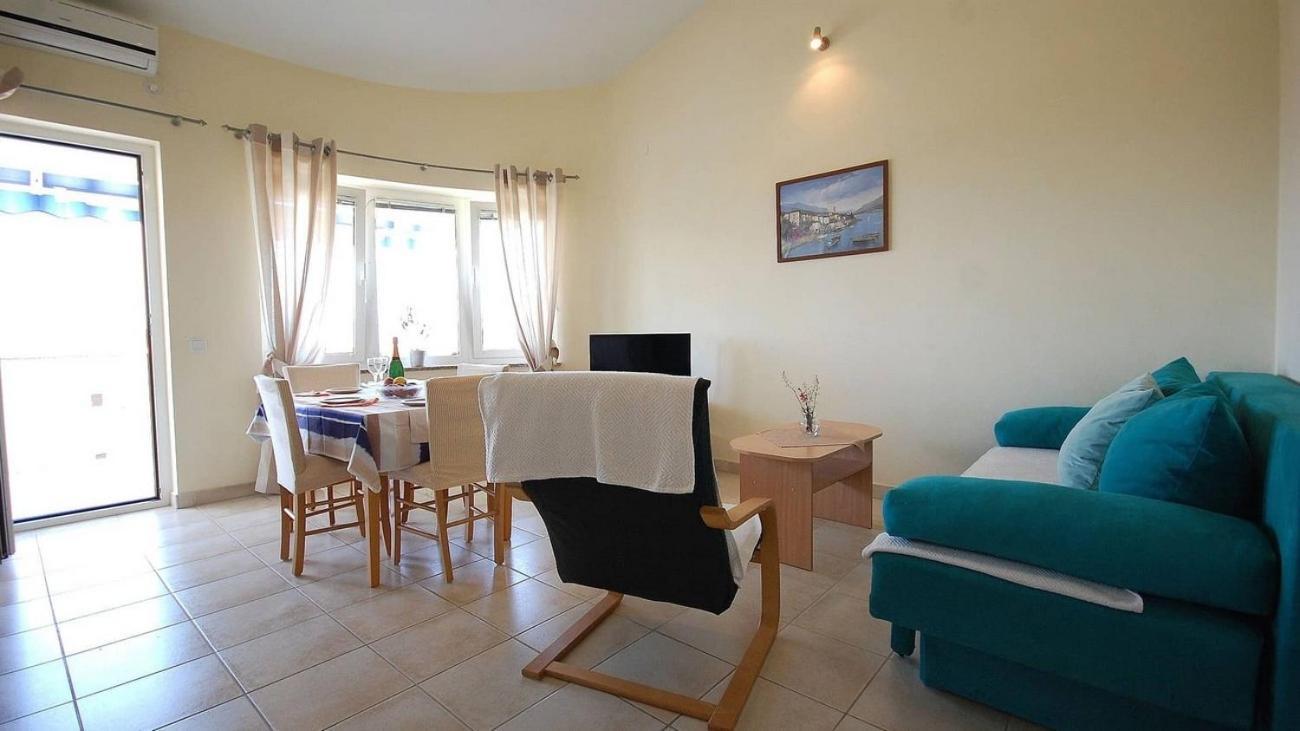 Sveti Vid-Miholjice Apartments With A Parking Space Kremenici, Krk - 21724 חדר תמונה